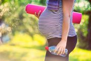 ورزش مناسب برای مادران باردار: ۸ حرکت ورزشی عالی در دوران بارداری